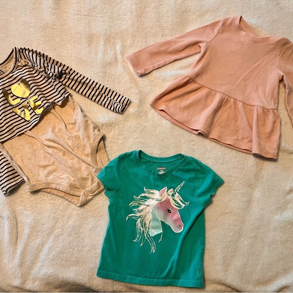 Unicorn Graphic Teal Kids T-Shirt - Picture 1 of 1